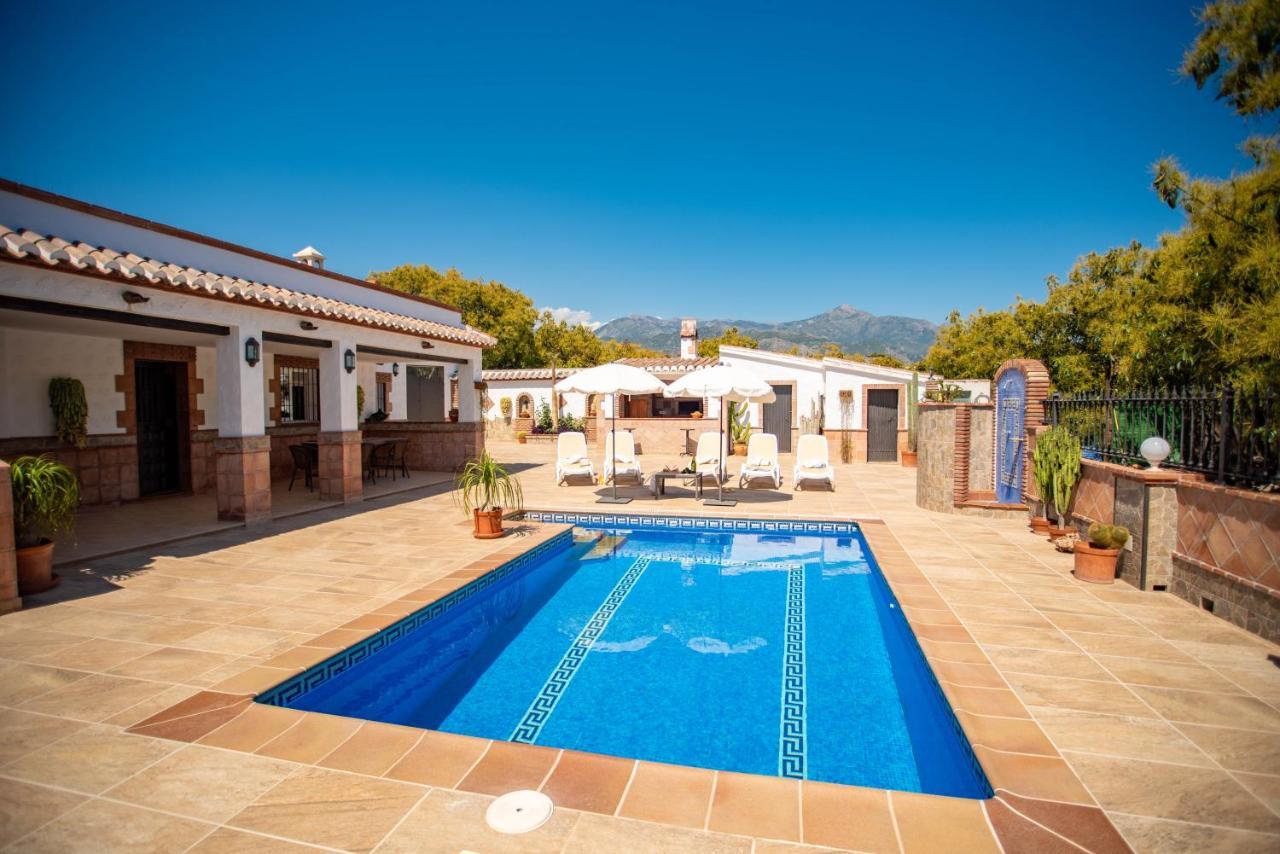 Casa Rural En Nerja Villa Ruisol By Centrall Alquileres Turisticos Esterno foto